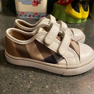 Burberry kids shoes